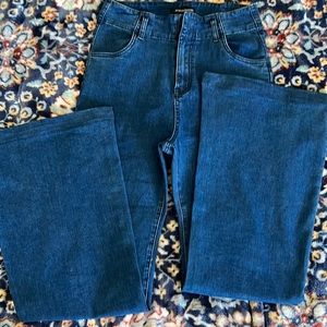 Beautiful denim stretch front zip bellbottoms; 30 1/2 inch inseam